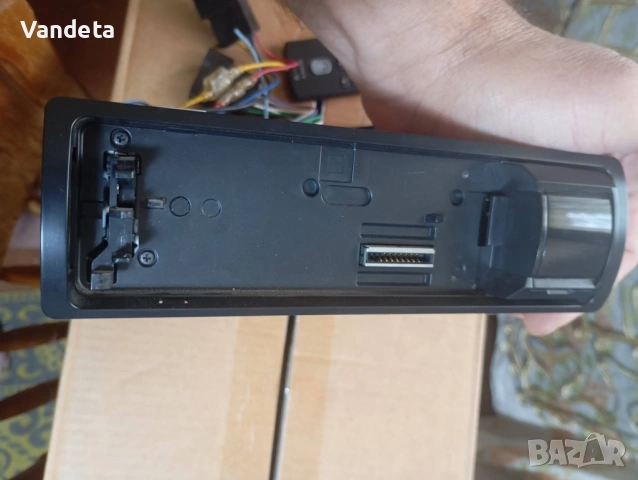  Цифров медиен плейър Sony DSX-A30 FM/MW/LW, снимка 4 - Аксесоари и консумативи - 52224524
