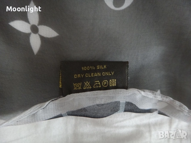 Нов копринен шал Louis Vuitton, снимка 7 - Шалове - 54312382