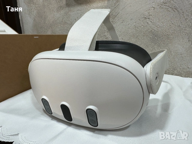 Meta Quest 3 VR – Премиум VR очила без забележки, снимка 4 - Друга електроника - 54985040