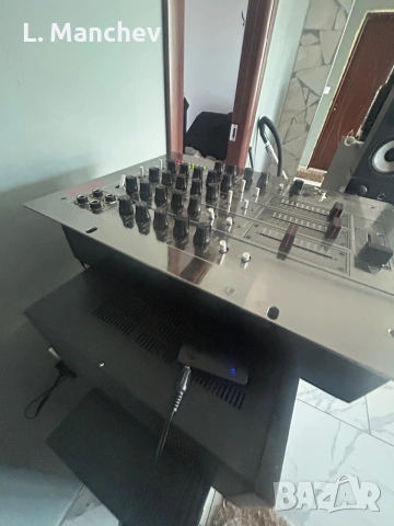 DJ Миксер Vestax PMC-17A, снимка 2 - Ресийвъри, усилватели, смесителни пултове - 54988853
