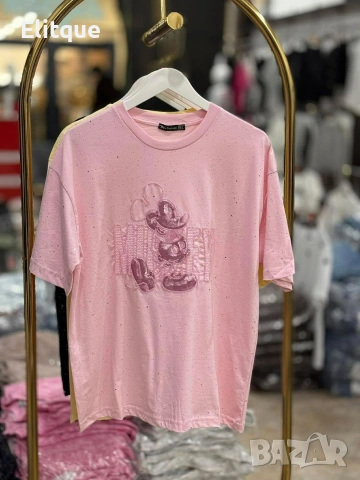 Дамска тениска "Mickey Mouse" с нежен блясък, снимка 2 - Тениски - 54599122