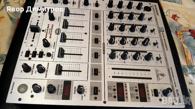 Behringer DJX700, снимка 2 - Ресийвъри, усилватели, смесителни пултове - 54155374