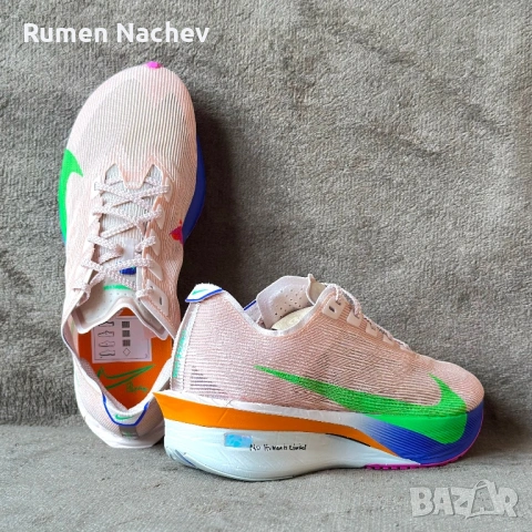 Nike Vaporfly 4 „No Human is limited“, снимка 4 - Маратонки - 54195556