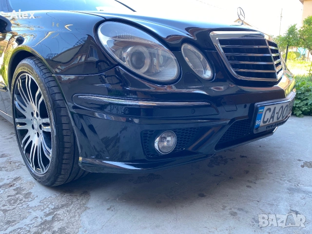 Предна Броня amg w211 черна, готова за монтаж, снимка 2 - Части - 54997716
