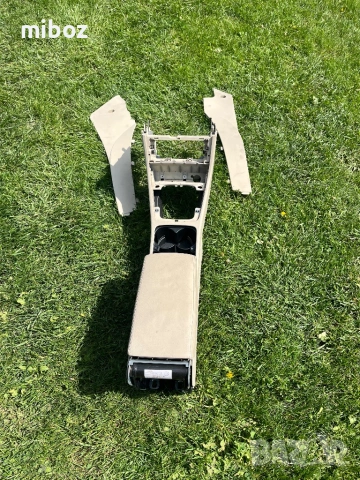 Подлакътник Фолксваген Пасат VW Passat b6