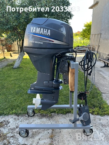Извънбордов четиритактов двигател Yamaha F30 AET с хидравлика и щамбайн