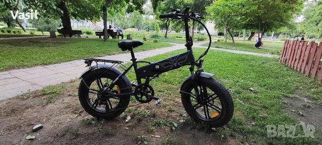 Електрически велосипед с дебели гуми
