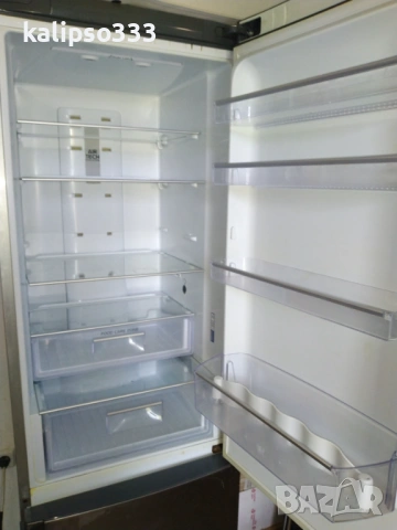 Хладилник с фризер Hotpoint Ariston с ел. проблем, снимка 3 - Хладилници - 54751458