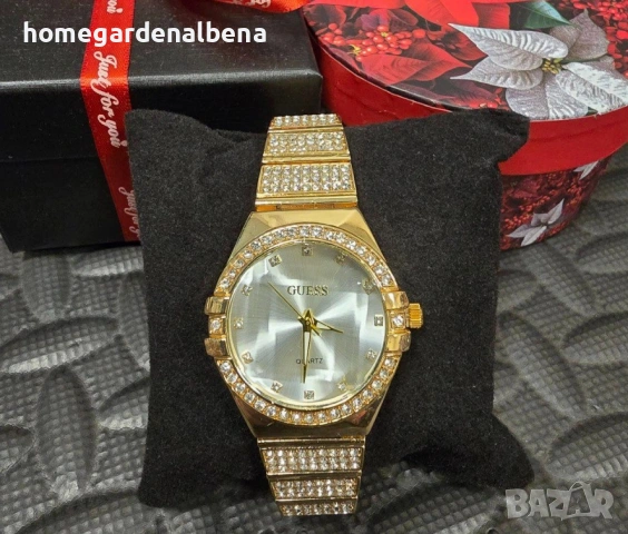 Дамски луксозни часовници с кристали — метална верижка — различни модели и цветове, снимка 2 - Луксозни - 54233053