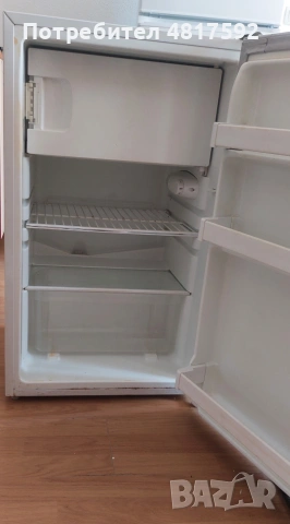 Продавам малък хладилник , снимка 2 - Хладилници - 55072375