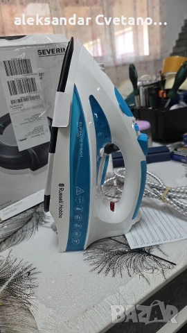 парна ютия Russell Hobbs