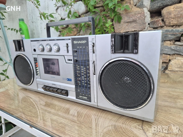 Радиокасетофон Sharp GF-7300H, снимка 3 - Радиокасетофони, транзистори - 55191832