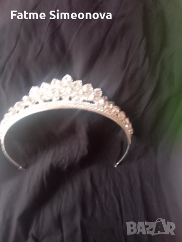 диадема коронка , снимка 6 - Аксесоари за коса - 54256844