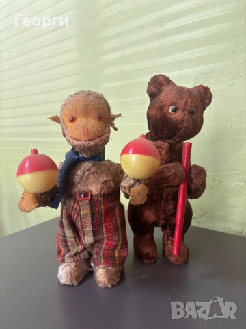 Стари механични играчки