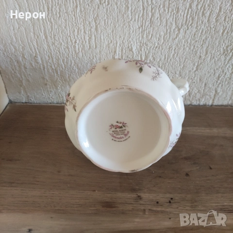 Порцеланова захарница, снимка 9 - Сервизи - 55191042