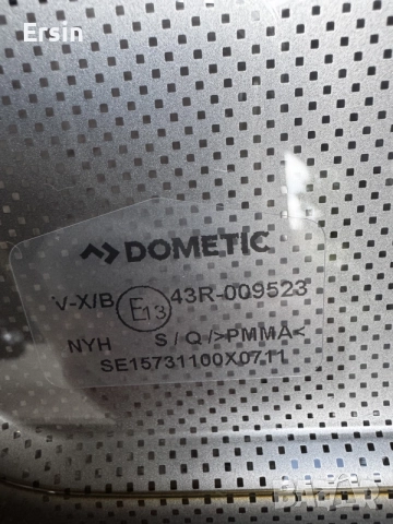 Оригинален горен (таванен) прозорец Dometic
За Кемпер KNAUS (над кабината), снимка 8 - Къмпинг мебели - 55607858