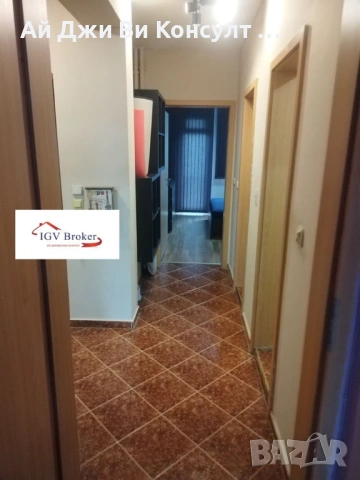 Тристаен апартамент в Центъра, снимка 12 - Апартаменти - 54518678