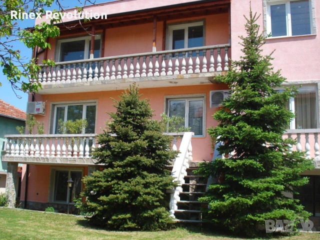 Етаж от къща под наем в Белащица