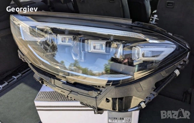 Ляв фар за Мерцедес S клас чисто нов, снимка 2 - Аксесоари и консумативи - 54316008