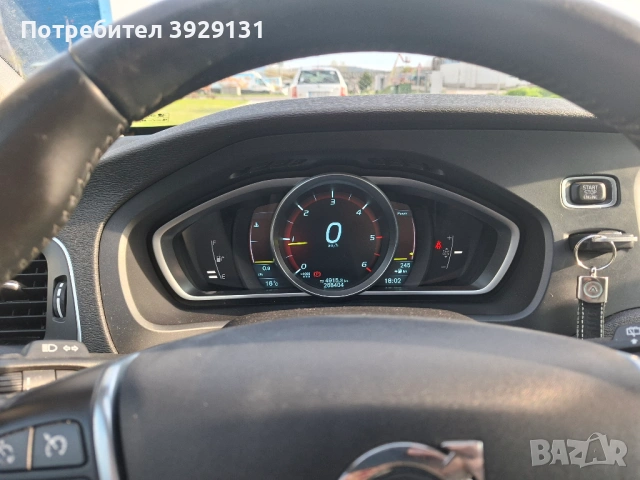 Volvo V40 1.6D Summum, снимка 2 - Автомобили и джипове - 54564200