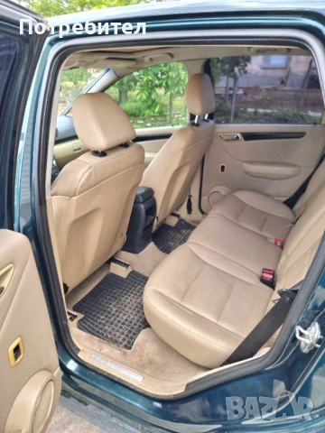 Mercedes-Benz A200, снимка 6 - Автомобили и джипове - 54645218