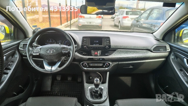 Hyundai i30 Fastback , снимка 10 - Автомобили и джипове - 54889102