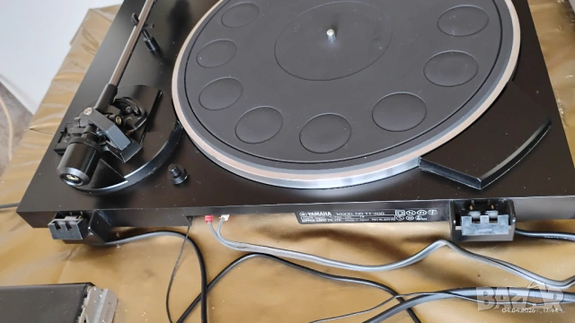 Yamaha TT-300 - полуавтоматичен грамофон, снимка 7 - Грамофони - 54094862