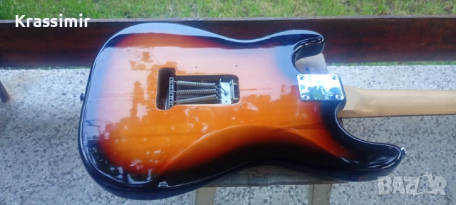 Squier Bullet Strat by Fender. Електрическа китара., снимка 6 - Китари - 54805451
