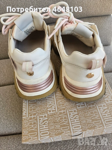 steve madden 39 размер , снимка 5 - Маратонки - 54425155
