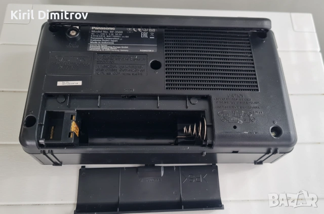 портативно радио Panasonic RF-3500, снимка 6 - Радиокасетофони, транзистори - 55136583