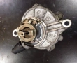 Вакуумна помпа за Mercedes Sprinter 2.2 CDI W906 OM646 (2006–2010) A6462300165, снимка 3