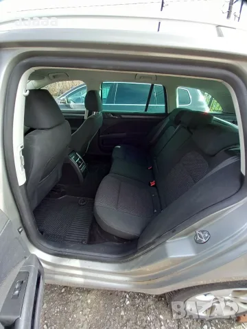 Продавам шкода колата е запазена, снимка 6 - Автомобили и джипове - 55639968