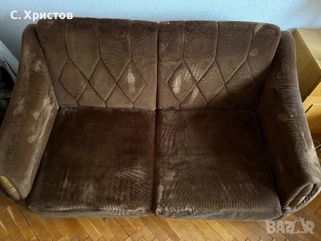 Ретро канапе тъмнокафяво с детайли от масивно дърво, снимка 4 - Дивани и мека мебел - 53993836