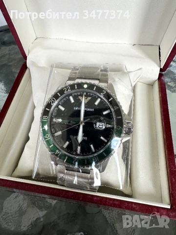 Emporio Armani Diver GMT -   Чисто нов!, снимка 2 - Мъжки - 54743983