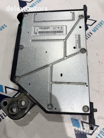 32359256 усилвател Harmon Kardon от Volvo XC60 2 B5 Mild-Hybrid AWD 2.0 дизел, двигател D420T2, 235 , снимка 5 - Части - 54005139