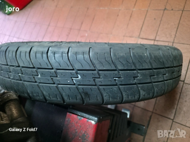 Патерица Audi A4 B9, снимка 3 - Гуми и джанти - 55138065