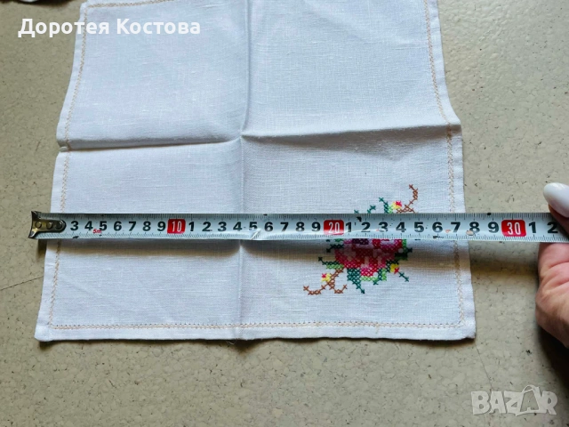 Красиви ръчно бродирани салфетки с рози от Англия, 5 бр, , снимка 6 - Антикварни и старинни предмети - 54211030