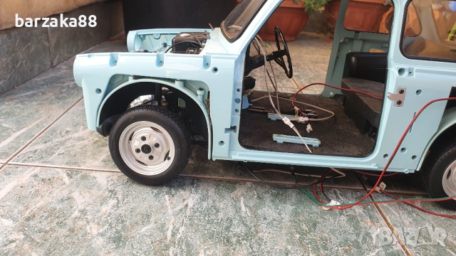 Голям макет на Трабант, снимка 3 - Колекции - 54283235