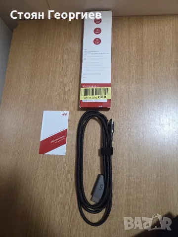 uni USB-C към HDMI кабел е с дължина 1.8 метра (6 фута) и е в оплетка. Поддържа 4K резолюция 