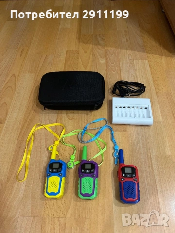 Радиостанция, walkie-talkie, 3 бр. с подаръци