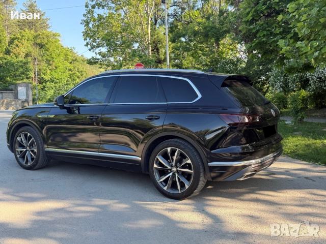 VW Touareg Elegance 3.0 V6 TDI, снимка 3 - Автомобили и джипове - 54878656