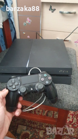 PS4 + 2 джойстика + 2 игри + кабели  , снимка 16 - PlayStation конзоли - 54764313