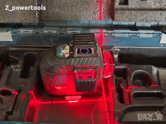 Линеен лазерен нивелир Bosch GLL 3-80 Professional - 360° (3 линии), снимка 3 - Други инструменти - 54281484