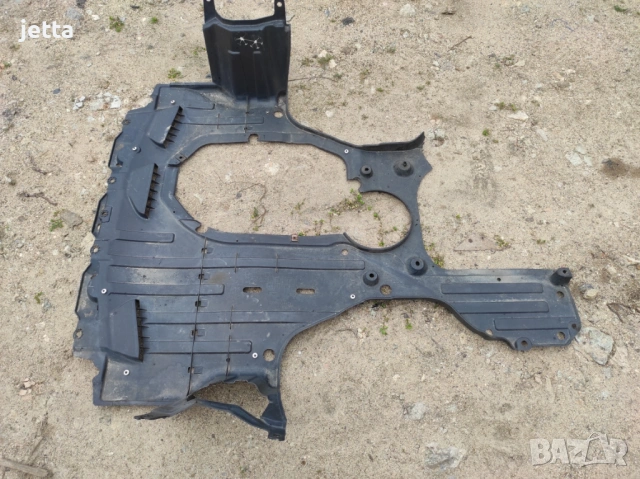 Кора под двигател за Хонда Сивик 8 2005-2011г Honda Civic, снимка 2 - Части - 54207239