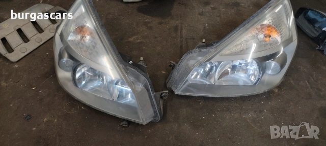Фар ляв десен Renault Espace 4 2.0-136к.с.бензин