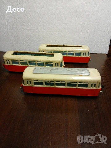 Стара ГДР играчка мотриса.