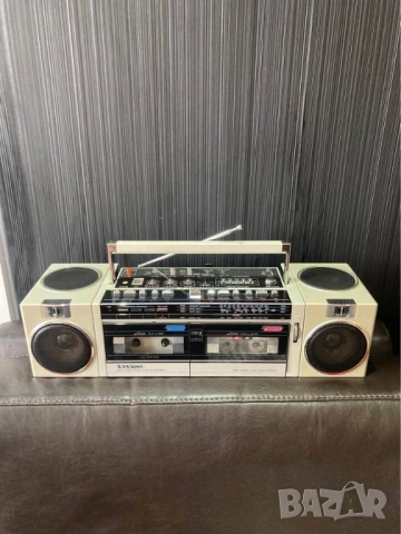 SANYO M-W24K VINTAGE RETRO BOOMBOX радио касетофон, снимка 2 - Радиокасетофони, транзистори - 54133615