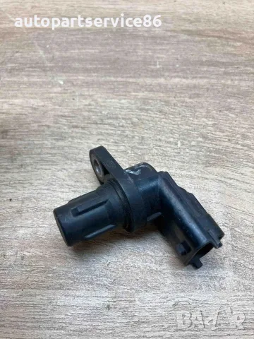 Сензор за положение на коляновия вал на двигателя за Volvo XC60 2.4 TDI (2011) OEM 0232103063, снимка 3 - Части - 55654920