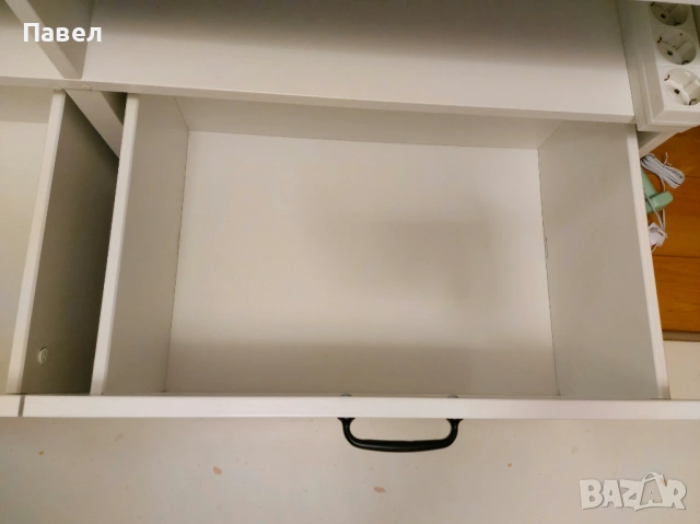 тв шкаф Brimnes от Икеа, снимка 3 - Шкафове - 54224641