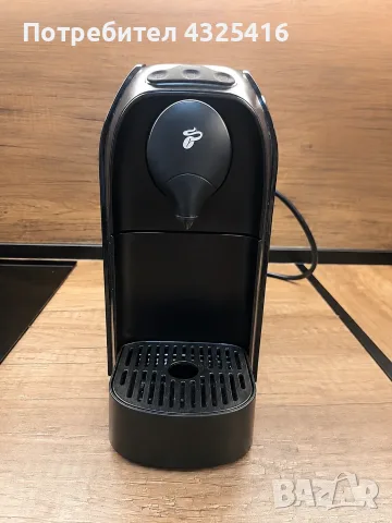 Продавам капсулна кафемашина Tchibo Cafissimo Easy . Отлично състояние!